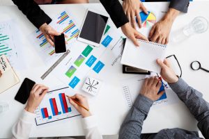 چگونه پیاده‌سازی سیستم مالی یکپارچه می‌تواند کسب‌وکار شما را متحول کند؟